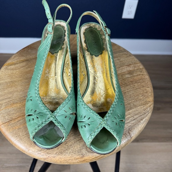 Anthropologie Klub Nico Green Leather Slingback Peep Toe Heels, Size 9 - Picture 3 of 7